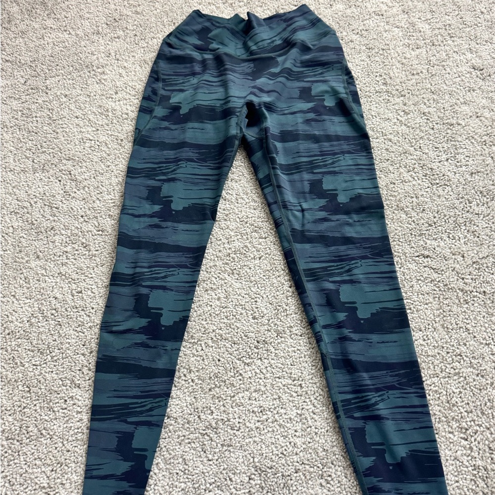 Alphalete Blue Camouflage Leggings